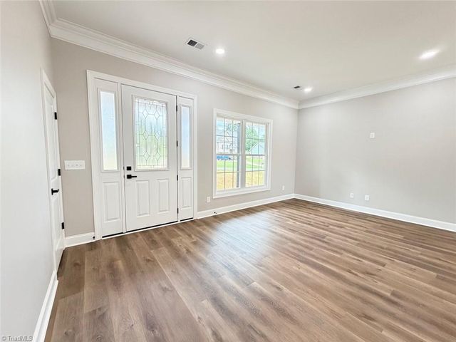 7219 Wanda Vista Lane, Pfafftown, NC 27040