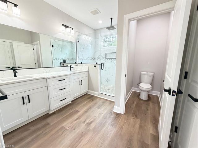 7219 Wanda Vista Lane, Pfafftown, NC 27040