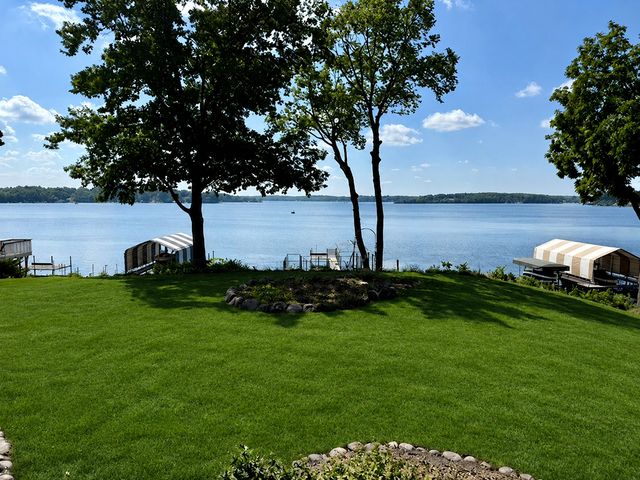 5321 Bartlett Boulevard, Mound, MN 55364