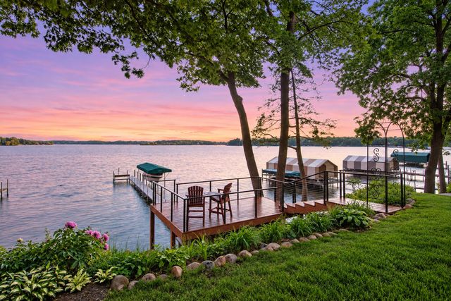 5321 Bartlett Boulevard, Mound, MN 55364