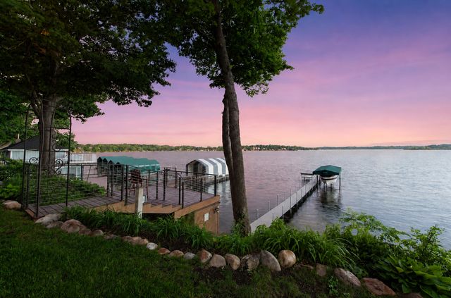 5321 Bartlett Boulevard, Mound, MN 55364