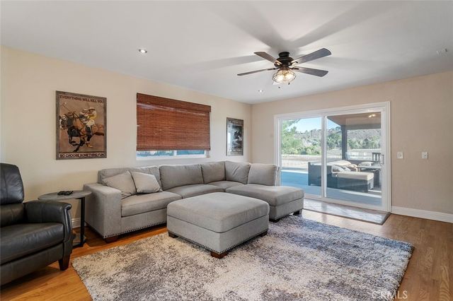 39550 Calle De Companero, Murrieta, CA 92562