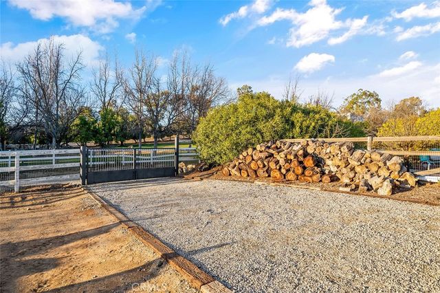 39550 Calle De Companero, Murrieta, CA 92562