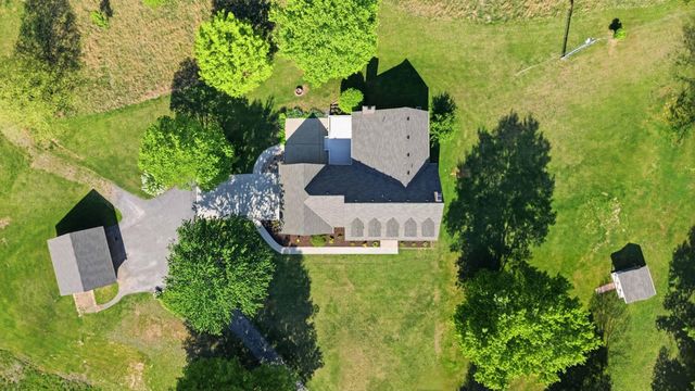 160 Tarter Street, Somerset, KY 42503