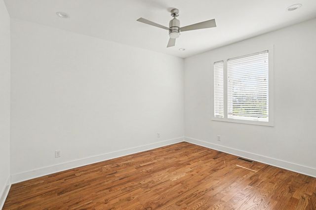 99 Fern Ave, Nashville, TN 37207