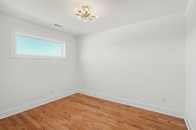 99 Fern Ave, Nashville, TN 37207