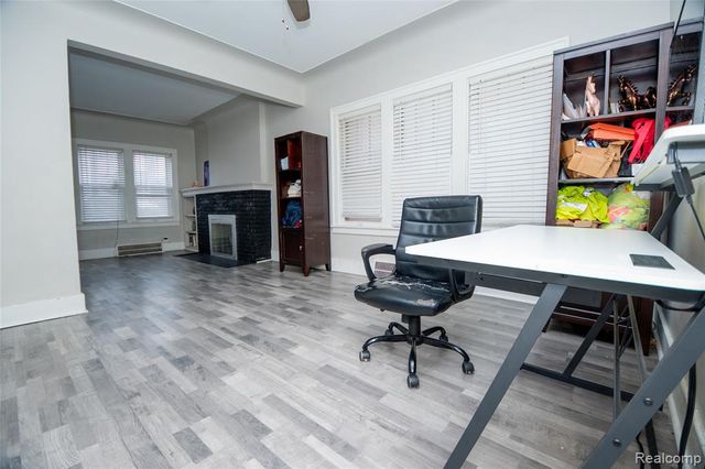 13551 Santa Rosa Drive, Detroit, MI 48238