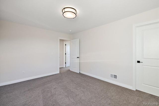 4075 Blossom Drive, Sterling Heights, MI 48314