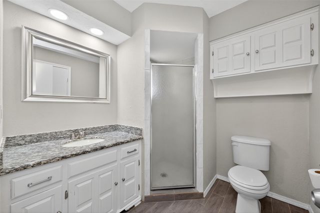 663 Ravensworth Drive, Conroe, TX 77302