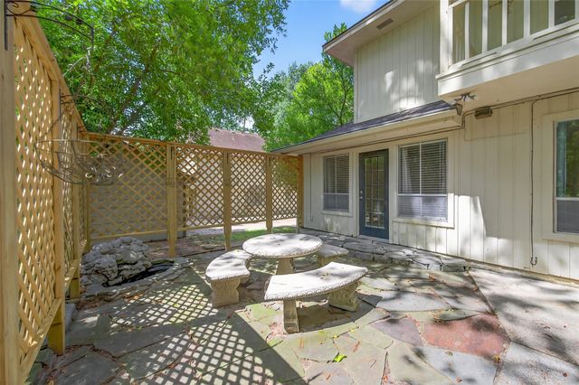 663 Ravensworth Drive, Conroe, TX 77302