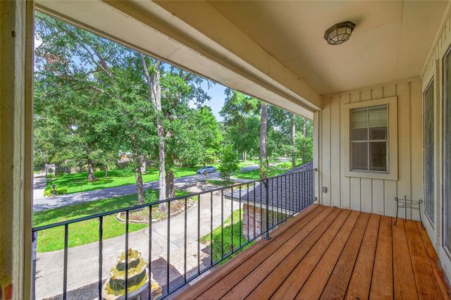 663 Ravensworth Drive, Conroe, TX 77302