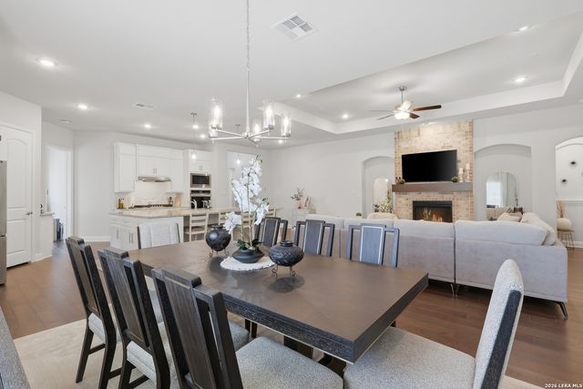 499 poe, Castroville, TX 78009