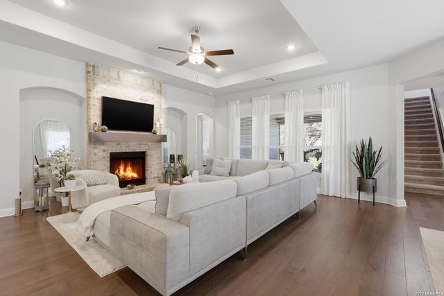 499 poe, Castroville, TX 78009