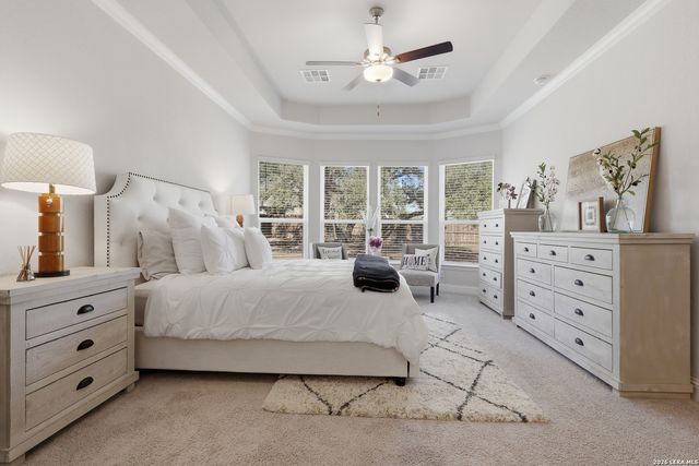 499 poe, Castroville, TX 78009