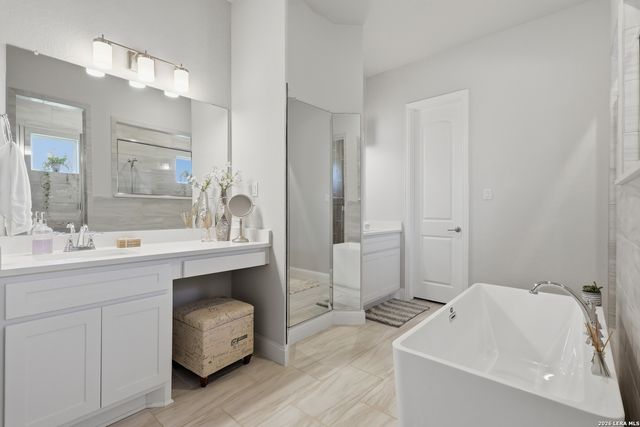 499 poe, Castroville, TX 78009