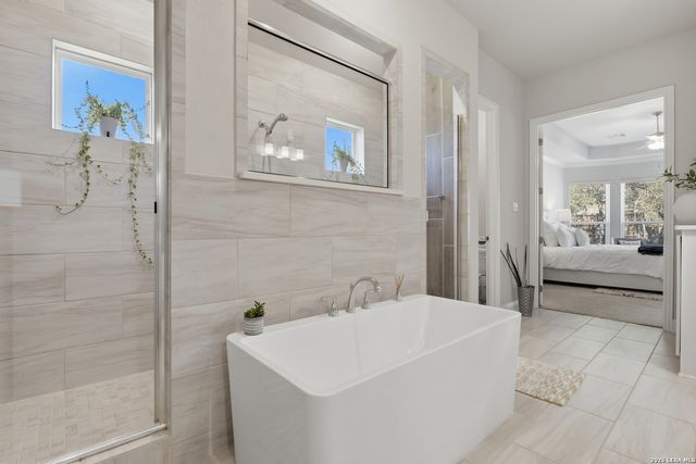 499 poe, Castroville, TX 78009