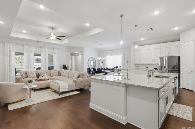 499 poe, Castroville, TX 78009