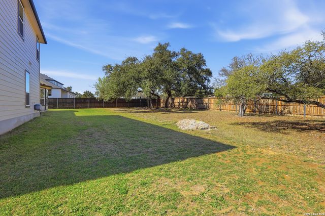 499 poe, Castroville, TX 78009