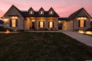 499 poe, Castroville, TX 78009