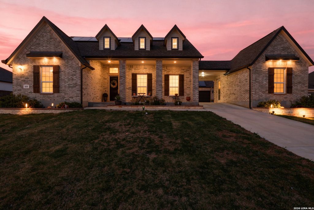 499 poe, Castroville, TX 78009