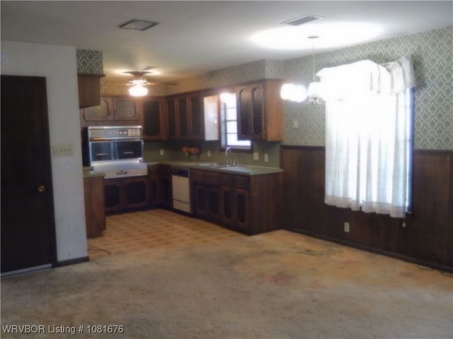 1176 Eastwood Drive, Booneville, AR 72927