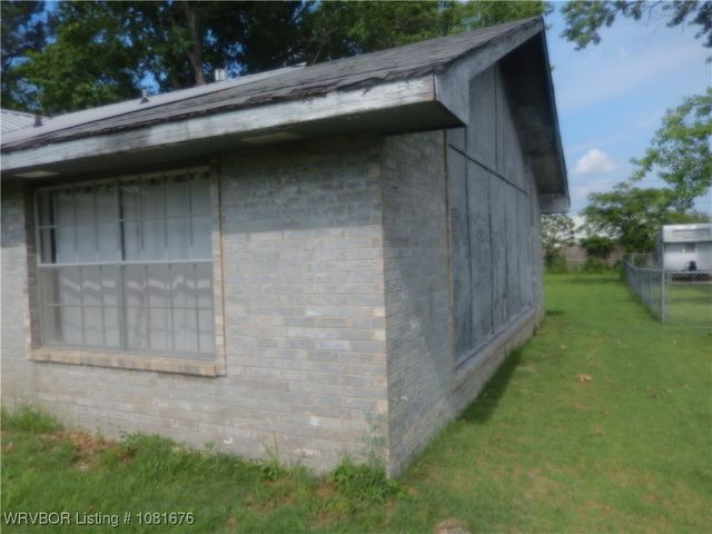 1176 Eastwood Drive, Booneville, AR 72927