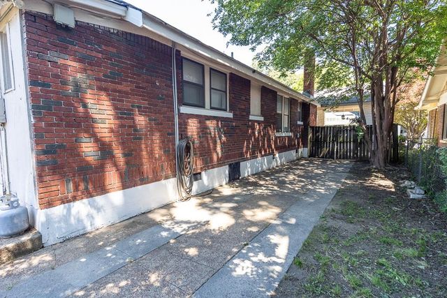 2371 PARKWAY PL, Memphis, TN 38112
