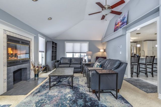 13B Hedgerow Drive, Hudson, NH 03051