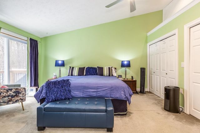 13B Hedgerow Drive, Hudson, NH 03051