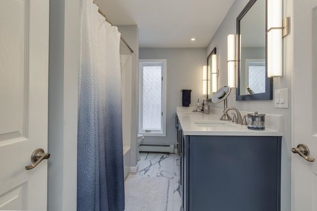 13B Hedgerow Drive, Hudson, NH 03051