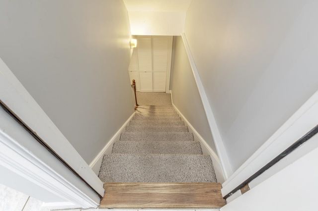 13B Hedgerow Drive, Hudson, NH 03051