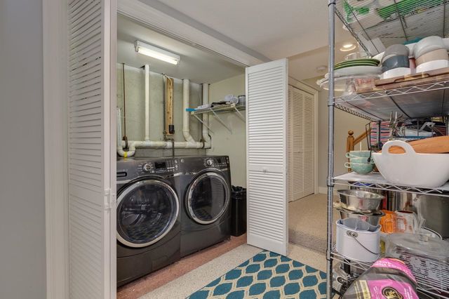 13B Hedgerow Drive, Hudson, NH 03051