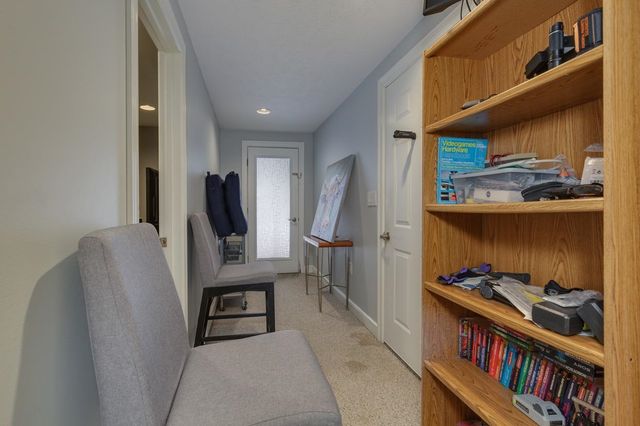 13B Hedgerow Drive, Hudson, NH 03051