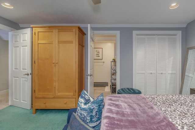 13B Hedgerow Drive, Hudson, NH 03051