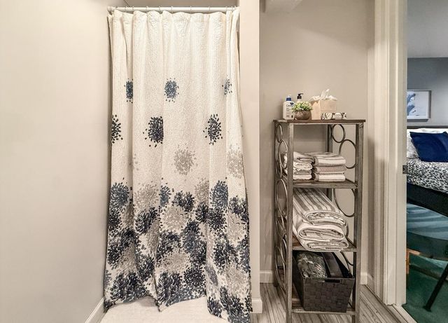 13B Hedgerow Drive, Hudson, NH 03051