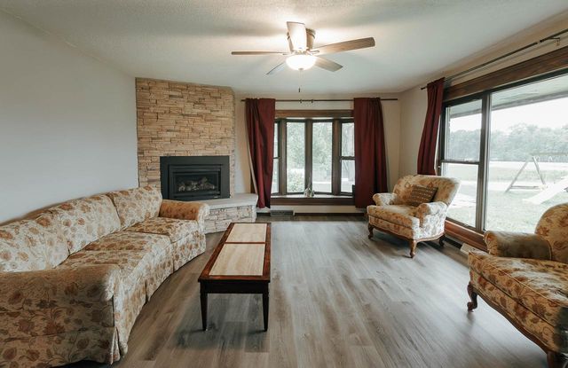 N7470 Highway 55, Menasha, WI 54952