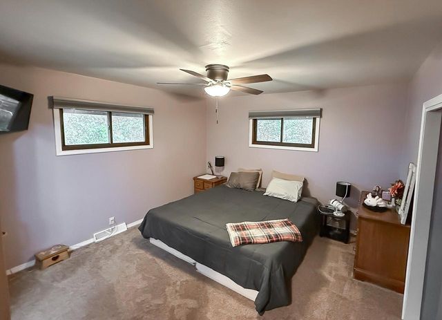 N7470 Highway 55, Menasha, WI 54952