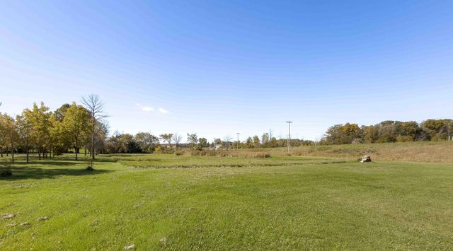 N7470 Highway 55, Menasha, WI 54952