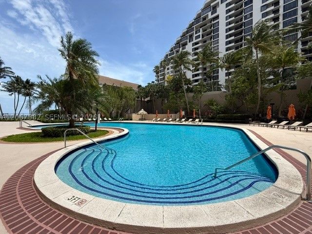 540 Brickell Key Dr 1024, Miami, FL 33131