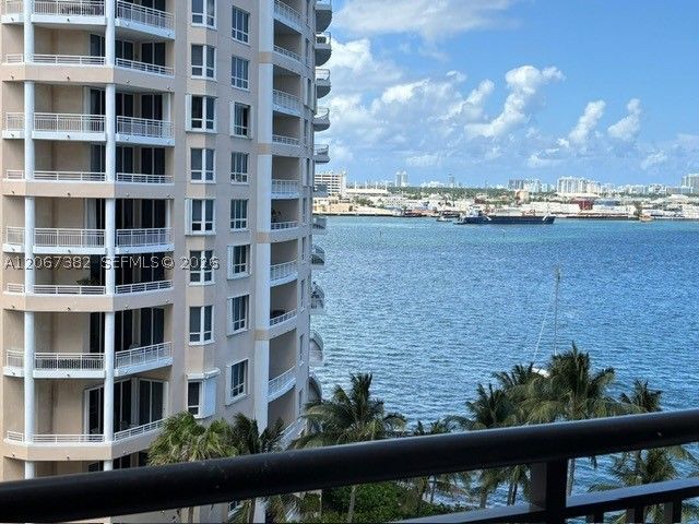 540 Brickell Key Dr 1024, Miami, FL 33131