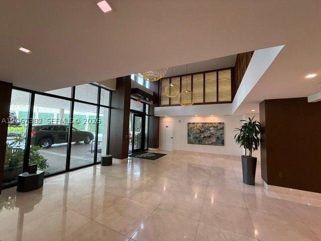 540 Brickell Key Dr 1024, Miami, FL 33131