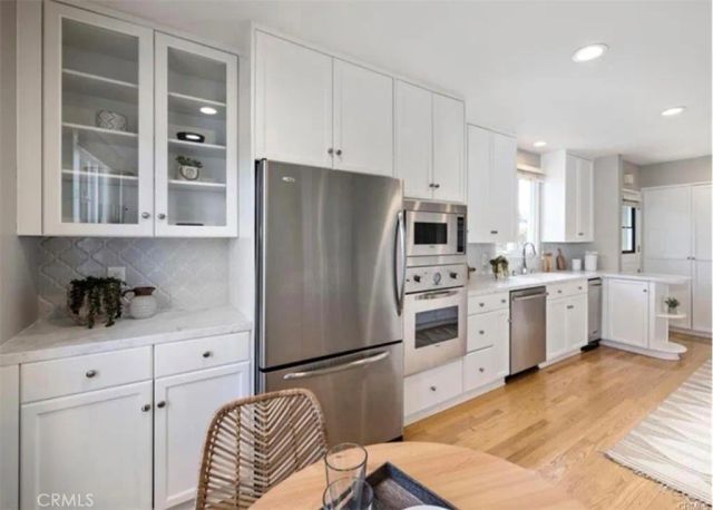 8005 Gonzaga, Los Angeles, CA 90045