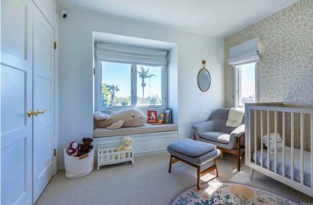 8005 Gonzaga, Los Angeles, CA 90045