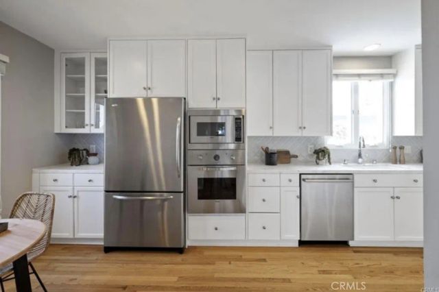 8005 Gonzaga, Los Angeles, CA 90045