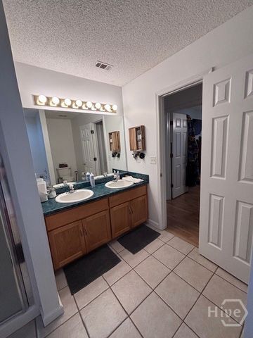 99 E Deer Court, Midway, GA 31320