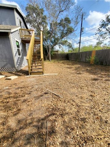 1621 Birch Pl, Corpus Christi, TX 78416