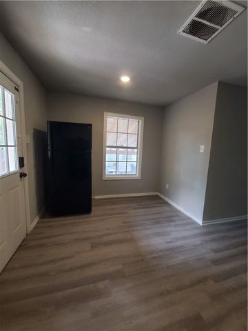 1621 Birch Pl, Corpus Christi, TX 78416