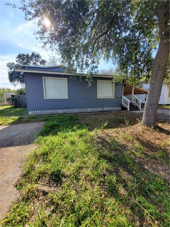 1621 Birch Pl, Corpus Christi, TX 78416