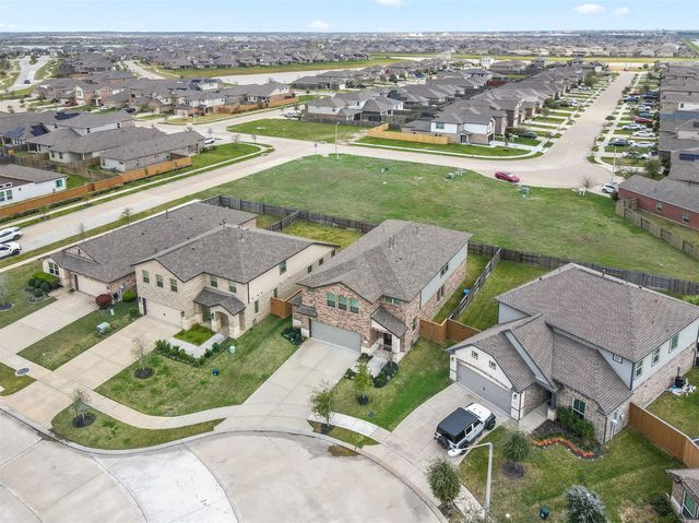 2108 Sweet Bay Drive, Texas City, TX 77568