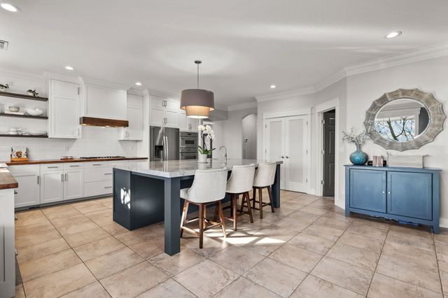 2358 Cumberland Drive, Redding, CA 96001